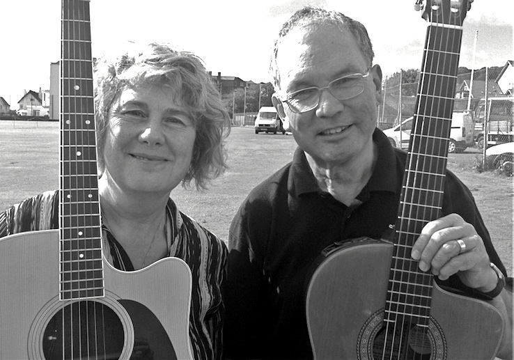 Peter & Sue performing as Misty Roses